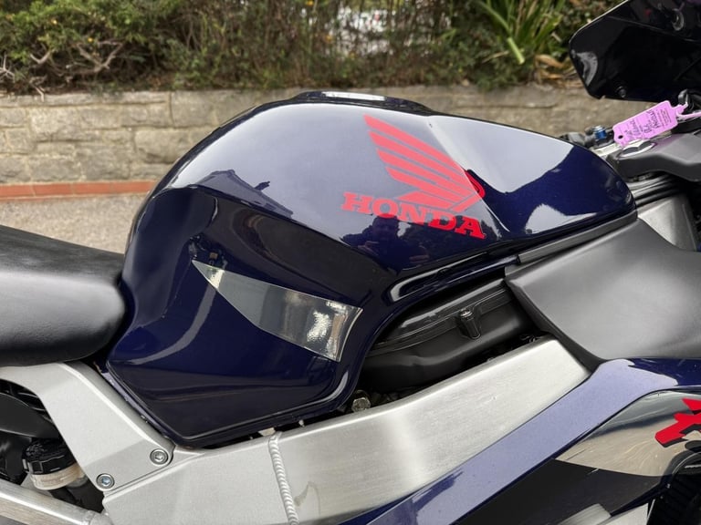 HONDA CBR900RR FIREBLADE 2002