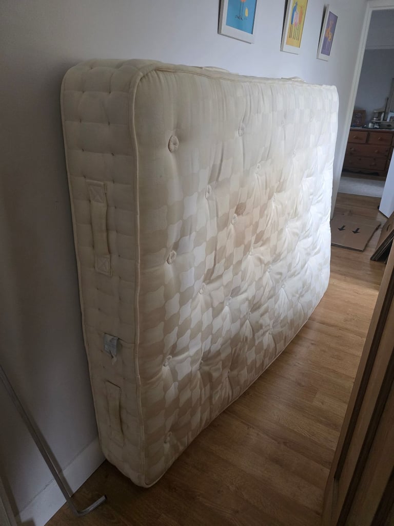 FREE double medium firmness pocket spring mattress sleepezee statesman 2