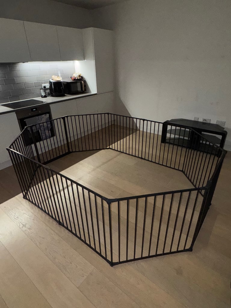 Play pen / crate