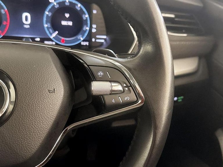 2023 Skoda Octavia 1.5 TSI e-TEC MHEV SE L DSG Euro 6 (s/s) 5dr Automatic Hatchback Hybrid Automatic