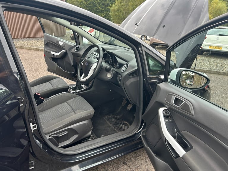 2016 Ford Fiesta 1.25 82 Zetec Black Edition 5dr HATCHBACK Petrol Manual