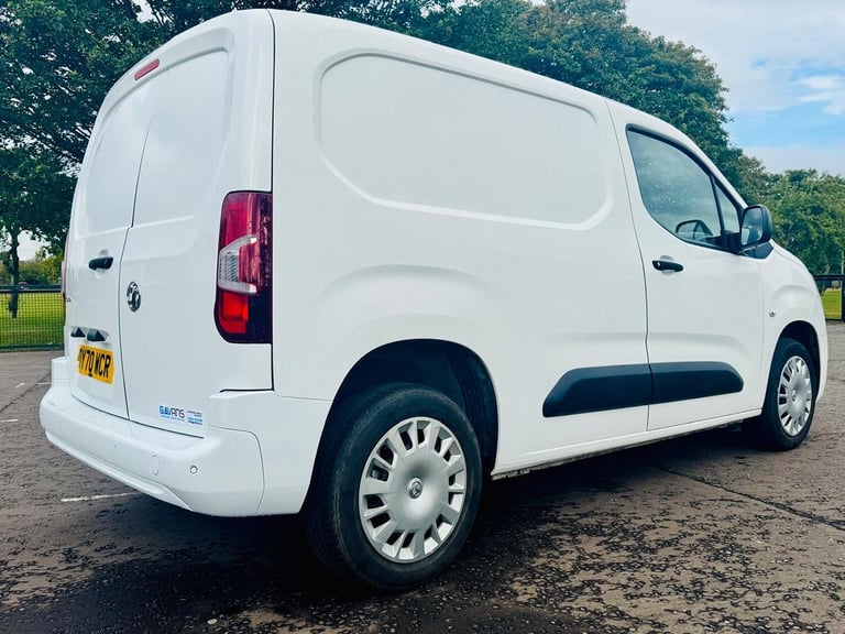 VAUXHALL COMBO 1.6 Turbo D 2300 Sportive 2020