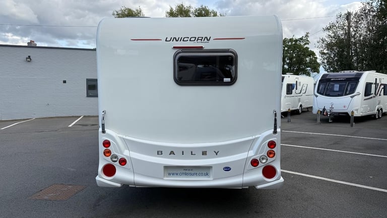 2017 BAILEY UNICORN VALENCIA, 4 BERTH CARAVAN ALDE, A/C, WITH A FIXED BED