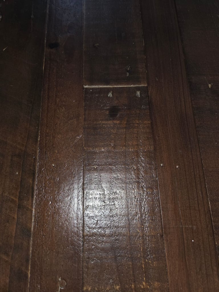 reclaimed wood dining table 