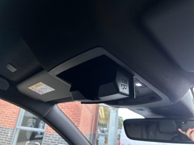 2025 Peugeot 5008 1.2 Hybrid Gt Suv 5dr Petrol Hybrid E Dsc6 Euro 6 (s/s) (136 Ps) HATCHBACK Petr...