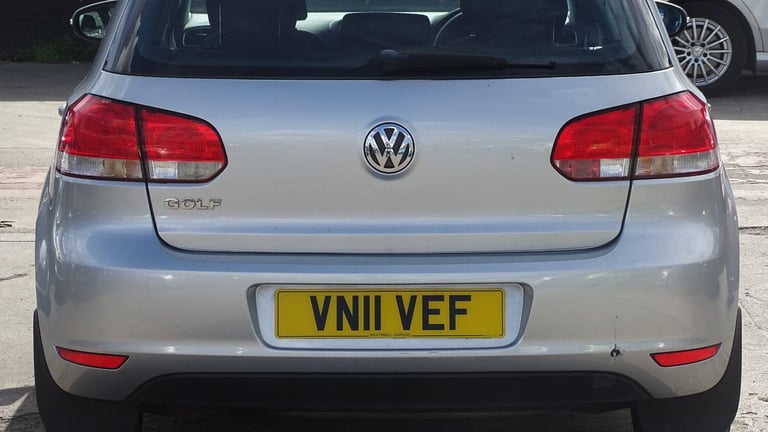 VOLKSWAGEN GOLF 1.4 Twist hatch petrol Silver Manual Petrol 2011