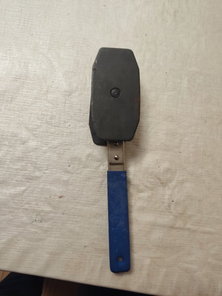 Piston wind back tool ( ratchet action) Brand New £10 each have a few can post  .each 