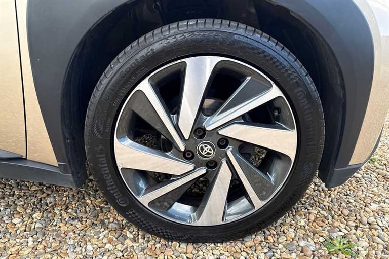 2022 Toyota Aygo X 1.0 VVT-i Edge Hatchback 5dr Petrol Manual Euro 6 (s/s) (72 ps) Hatchback Petr...