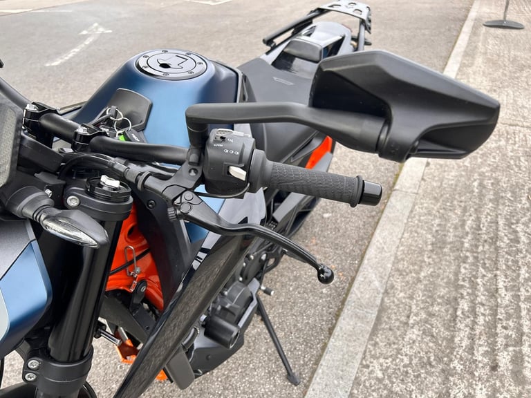 2023 KTM 890 DUKE R 23 Blue Black Sports Naked
