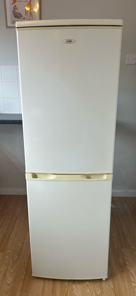 image for LOGIK FRIDGE FREEZER
