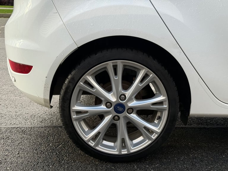 2014 Ford Fiesta 1.0 EcoBoost 125 Titanium X 5dr HATCHBACK Petrol Manual