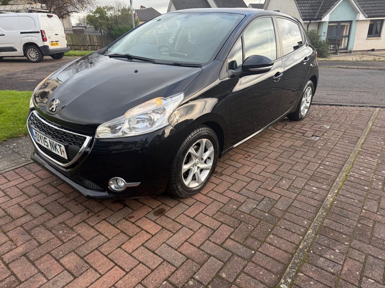 Peugeot, 208, 2015, Manual, 1398 (cc), 5 doors