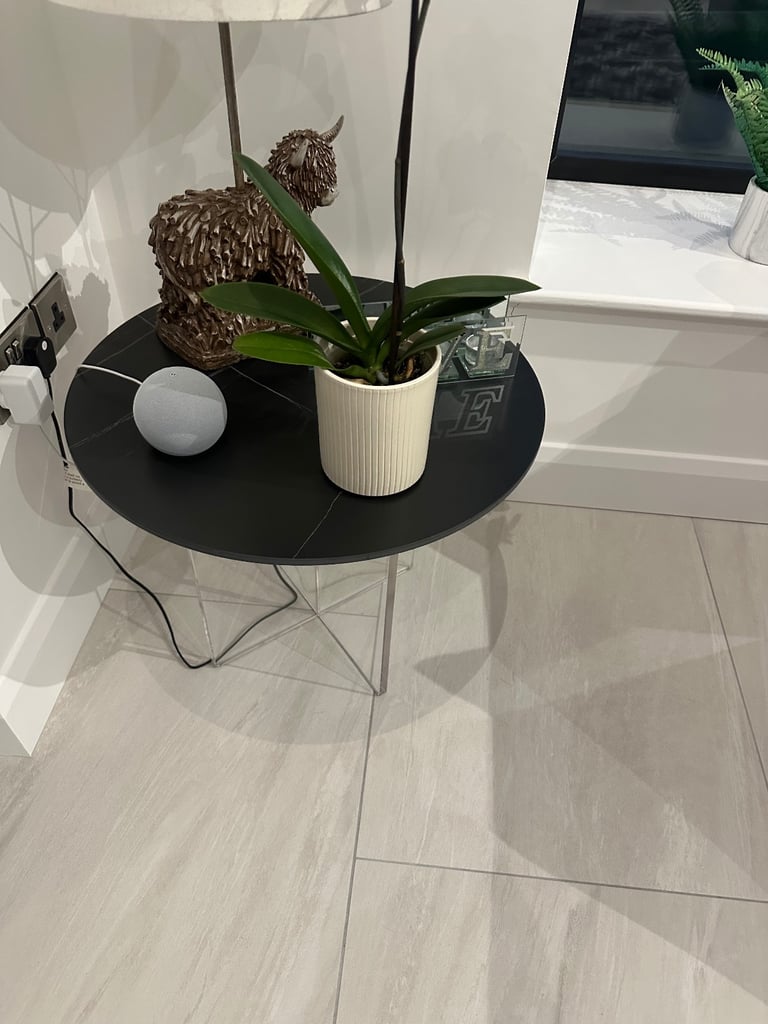 Set of side tables