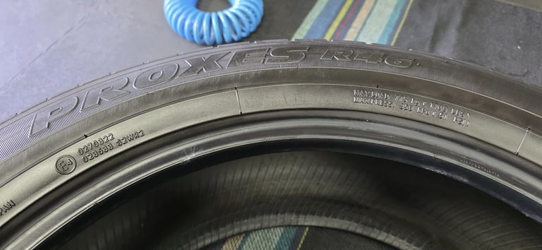225 55 19   2 x tyres Toyo Proxes R46