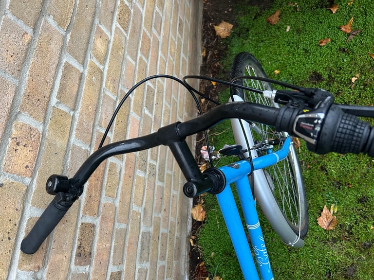 Apollo cafe woman’s bike 