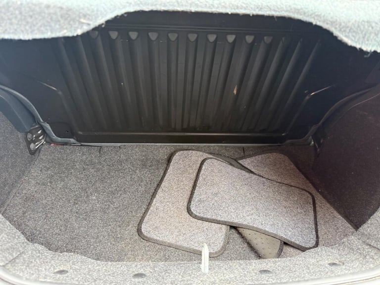 2013 Ford Ka 1.2 Studio Connect 3dr [Start Stop] HATCHBACK PETROL Manual