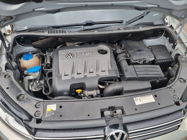 Volkswagen, TOURAN, MPV, 2015, Semi-Auto, 1598 (cc), 5 doors