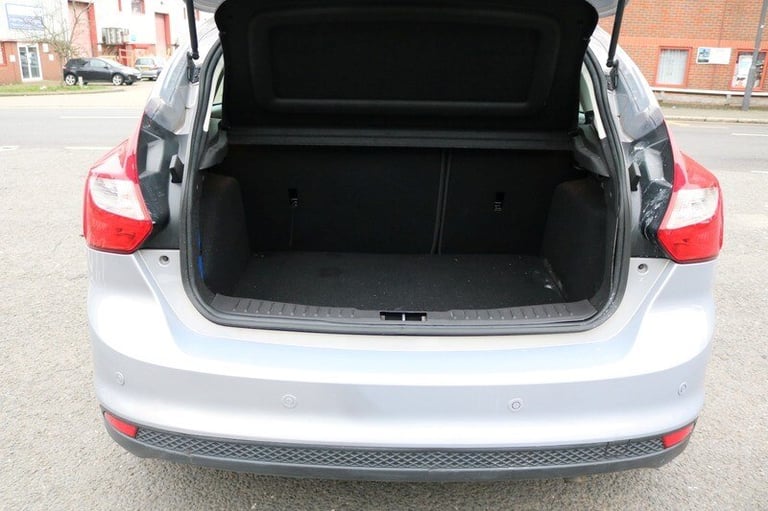 2014 Ford Focus 1.6 TITANIUM NAVIGATOR 5 Door Automatic Finance Available