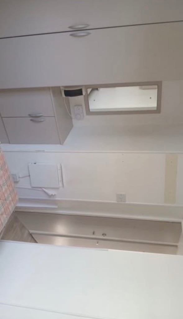 Mobile home caravan to rent 