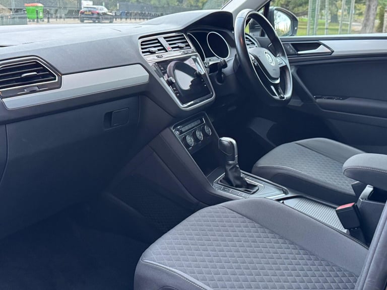 2017 Volkswagen Tiguan 2.0 TDI SE Navigation DSG Euro 6 (s/s) 5dr ESTATE Diesel Automatic