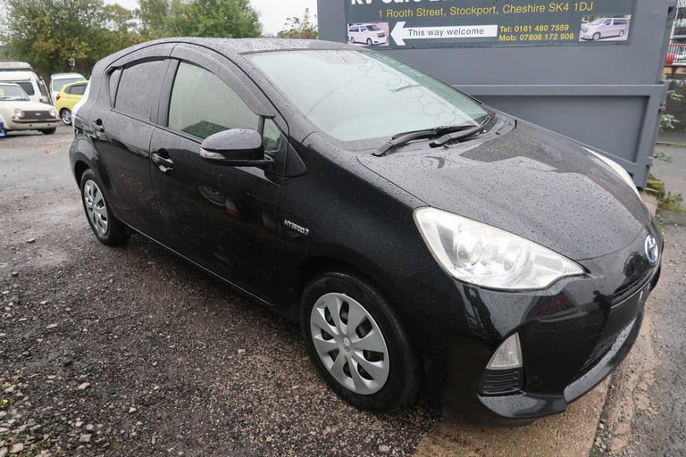 Toyota Aqua/Aygo/Yaris/Fit/Jazz Hybrid 1.5 Auto 5 Seater 5 dr Hatchback ULEZ Q20