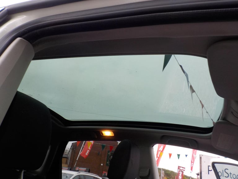 2012 Nissan Qashqai 1.5 dCi n-tec+ 2WD Euro 5 5dr HATCHBACK Diesel Manual