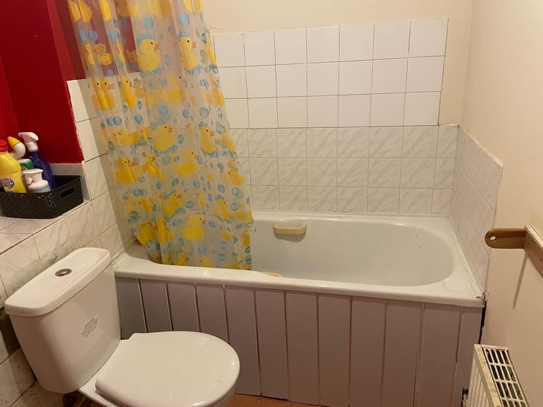 Two Newly Refurbished Rooms in Clean, Quiet Home – Ideal for Students or Professionals