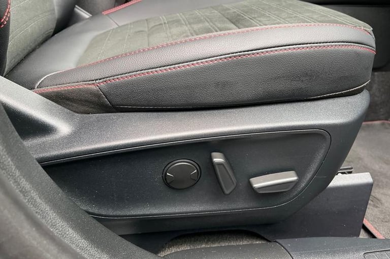 2023 Ford Kuga 2.5 FHEV ST-Line Edition 5dr CVT, Reverse Camera, Electronic Tailgate, Sat Estate ...