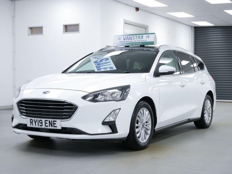 2019 FORD FOCUS 1.5 ECOBLUE 120 BHP TITANIUM EDITION ESTATE ( SUNROOF )
