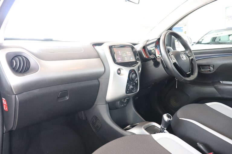 2016 Toyota AYGO 1.0 Aygo X-Play VVT-i CVT 5dr Hatchback Petrol Automatic