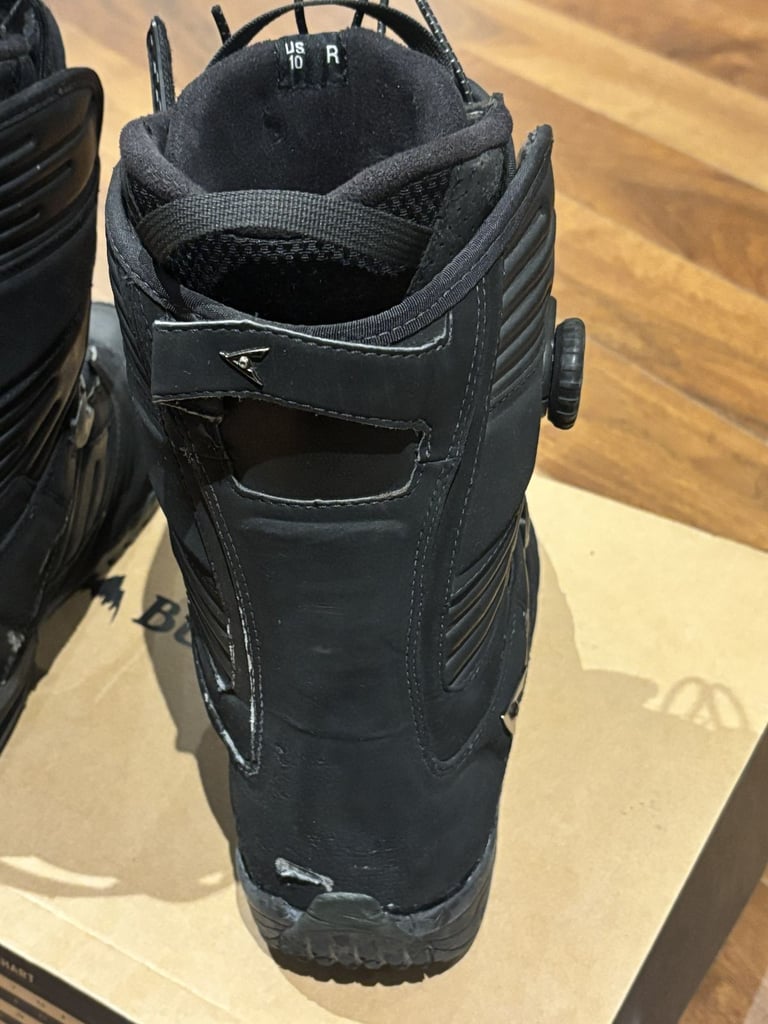 🏂 Vans Snowboard Boots – Male Size US 10 / UK 9  (Fits Shoe Size UK 7-8.5) - £25