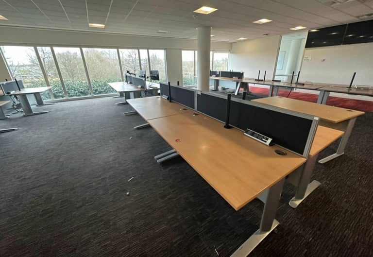 JOBLOT Office Furniture For Sale Desks Chairs Cupboards 88