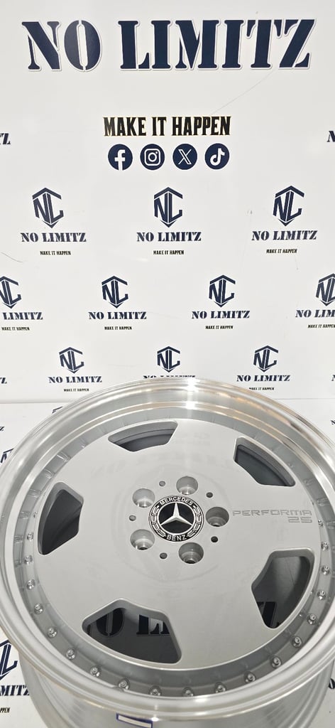 PREMIUM DIVISON BRAND NEW MERCEDES 18" MONOBLOCK AREO STYLE ALLOY WHEELS 5x112 SILVER