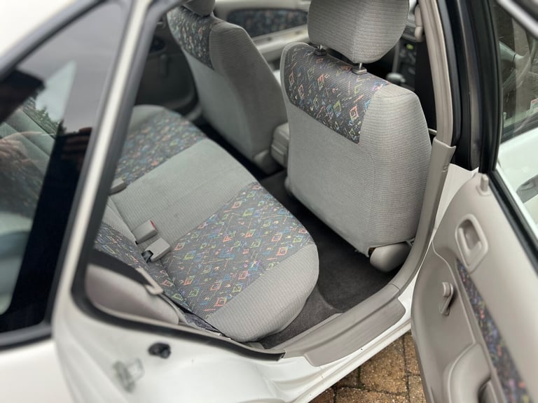 1997 Toyota Corolla 1.3 GS 5dr Auto HATCHBACK Petrol Automatic