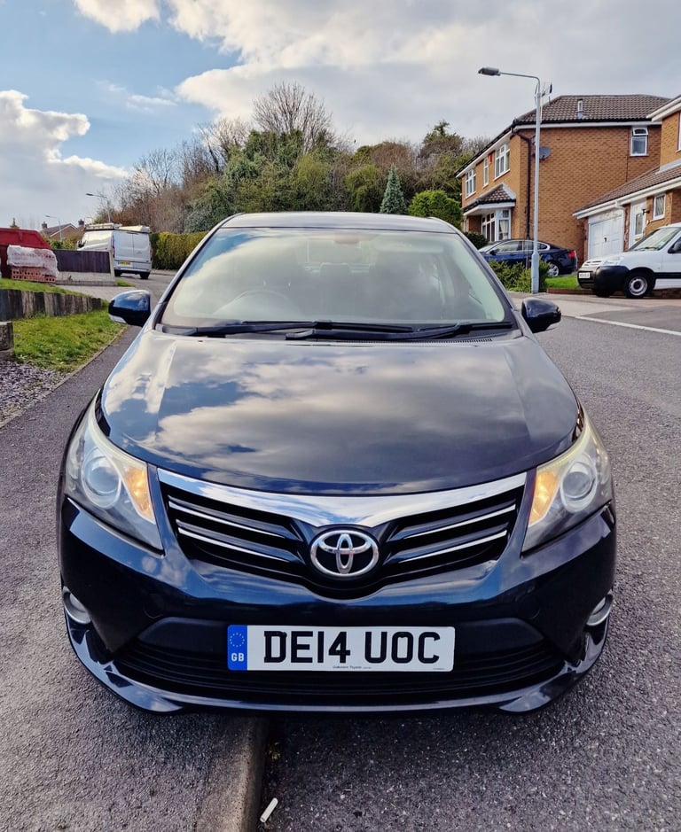 Top of the range Toyota Avensis 2.0 D4D Business Edition ICON plus D4D £35 Road Tax