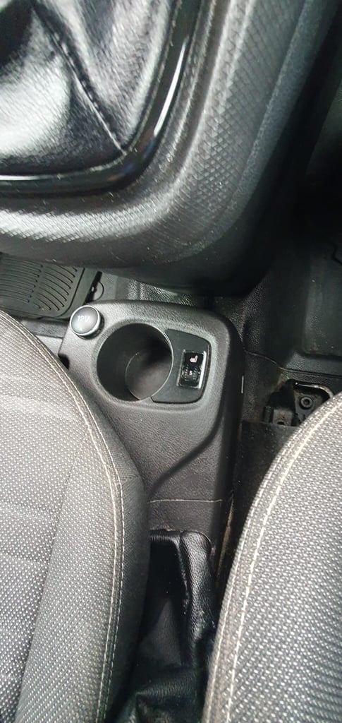 68 FORD TRANSIT CONNECT 1.5 TDCI 120 LIMITED 240 L2 A/C MOT 06/26 NO VAT PX SWAP