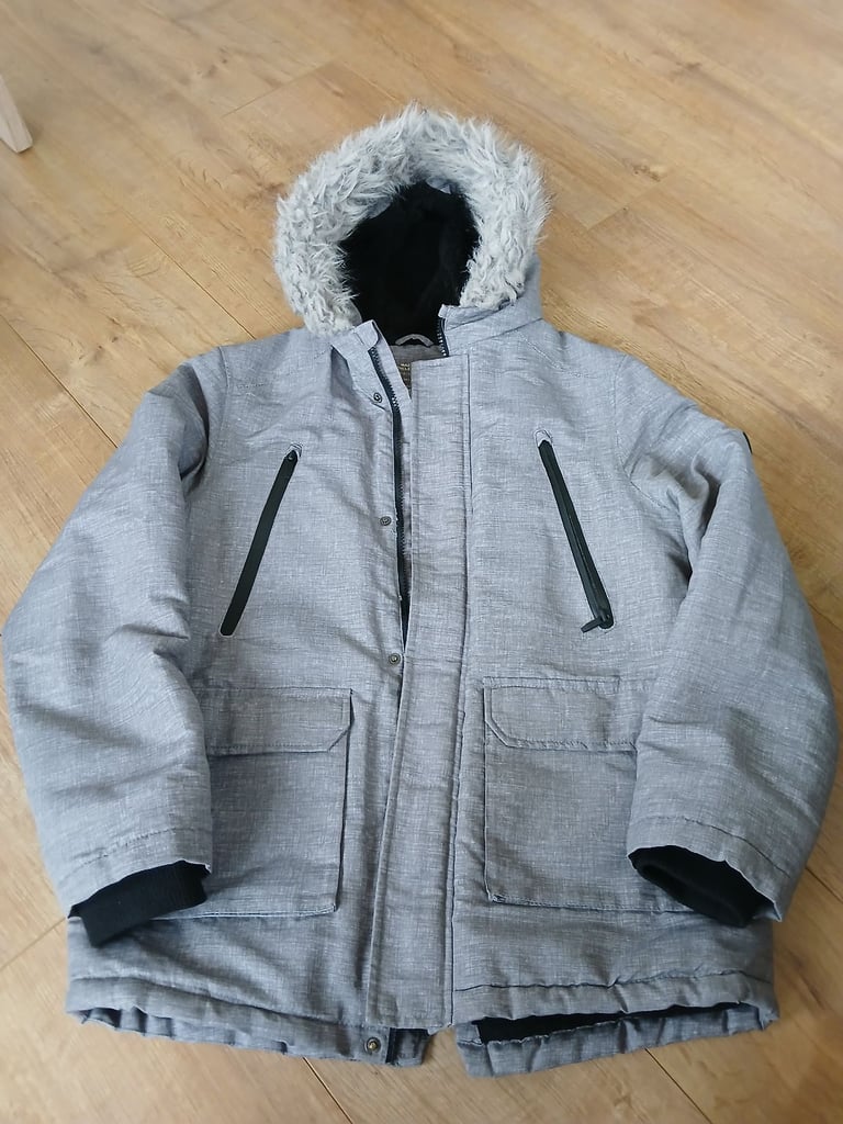 image for Boy's lovely thick grey coat age 13/14yrs