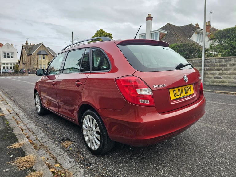 Skoda, FABIA, Estate, 2014, Manual, 1598 (cc), 5 doors