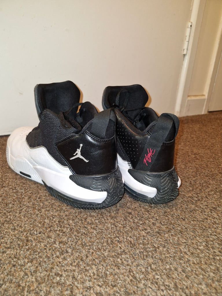 Air Jordan Stay Loyal Playoffs 