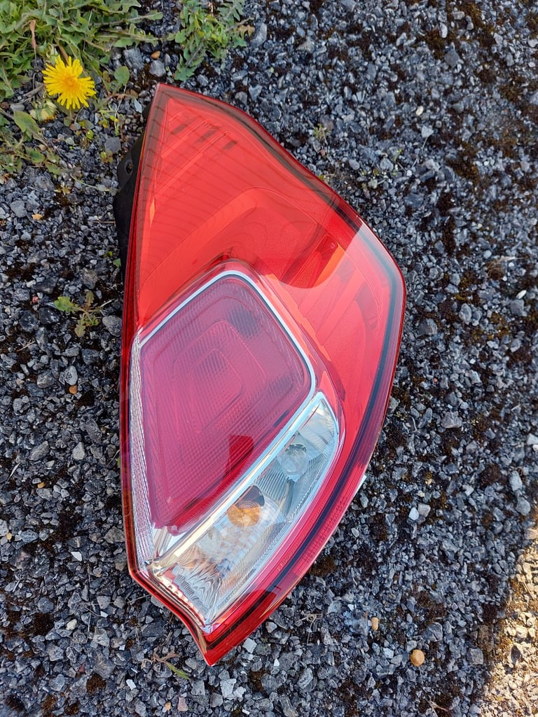 Firsta BII rear lsmps