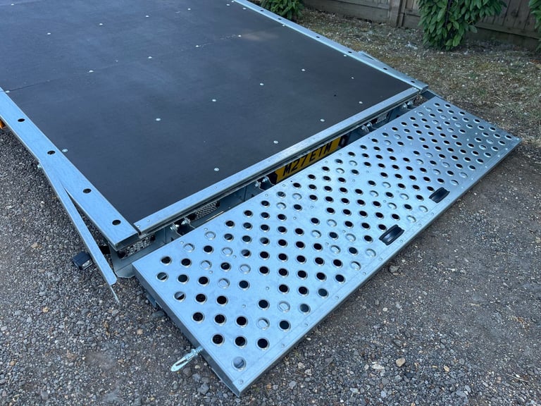 New Woodford Flatbed 18' x 7'3 (5.5 x 2.22m) Tilt Car Trailer Transporter 3500KG