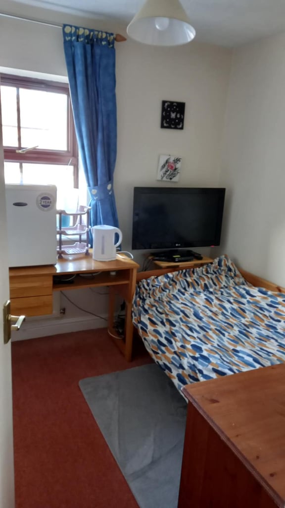 Single room to rent in shenley Lodge Milton Keynes £650.00pcm