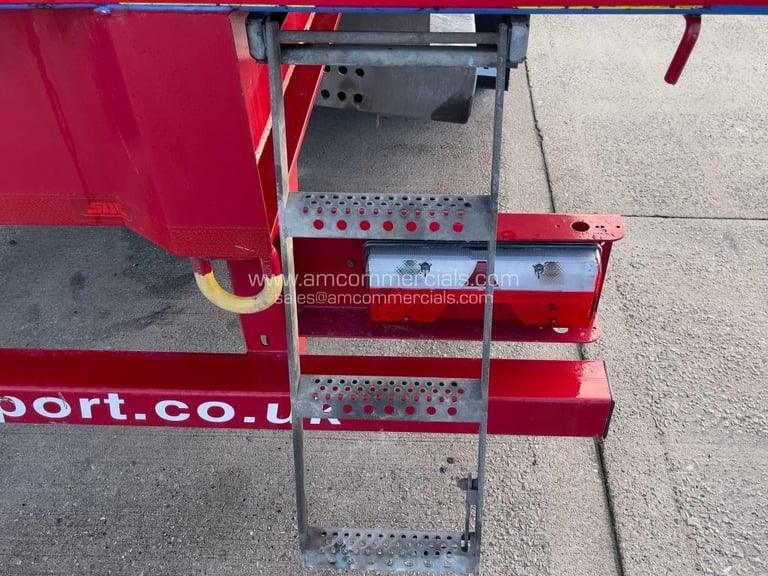 SDC TRI AXLE FLAT BED TRAILER 