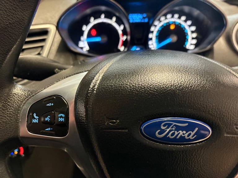 FORD FIESTA 1.25 Style 2014