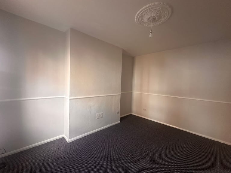 🏠 JOHN WILLIAMSON STREET- SOUTH SHIELDS -LARGE 3 BEDROOM HOUSE TO LET – DSS/UC WELCOME! 🏠