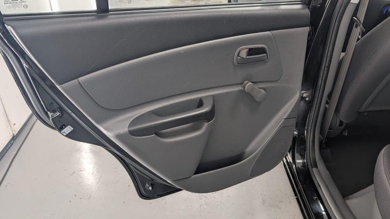 2010 Kia Rio 1.4 1 5dr HATCHBACK Petrol Manual