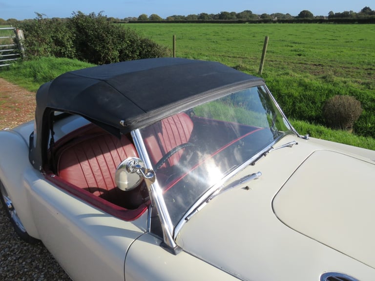 1959 MG MGA ROADSTER Convertible Petrol Manual