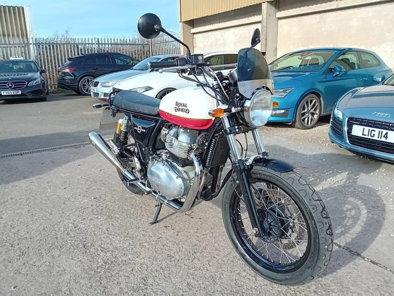image for 2019 19 ROYAL ENFIELD INTERCEPTOR INT 650 MODERN RETRO CLASSIC STYLING WHITE RED