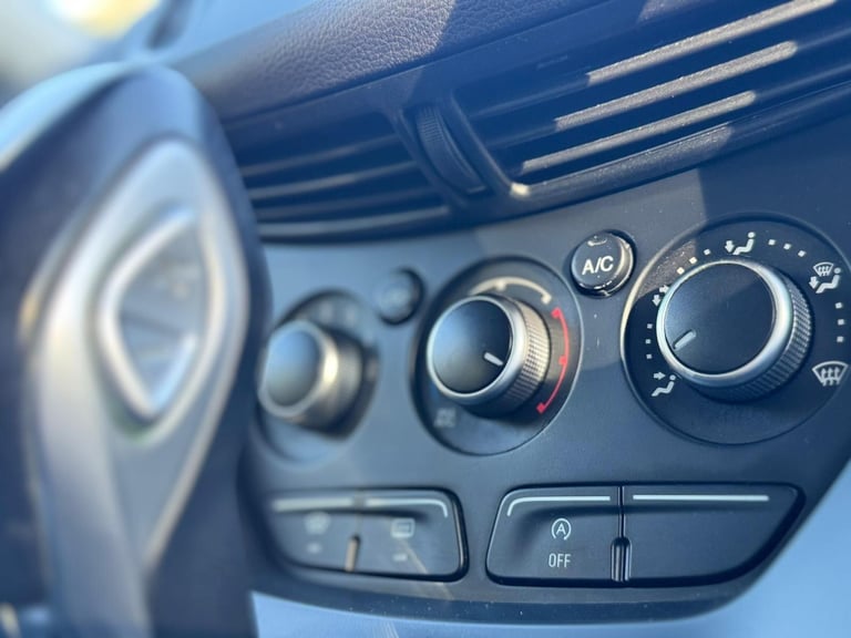 2016 Ford Kuga 2.0 TDCi EcoBlue Zetec Powershift AWD Euro 6 (s/s) 5dr HATCHBACK Diesel Automatic