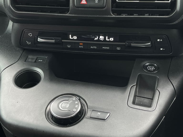  Vauxhall Combo Life 1.2 Turbo Elite MPV 5dr Petrol Auto Euro 6 s/s 7 Seat 130
